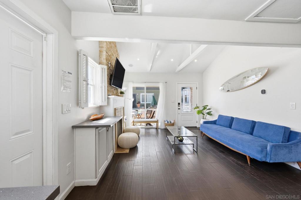 722 Balboa - photo 9
