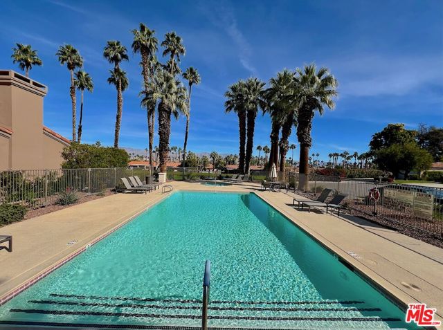 38689 Dahlia Way, Palm Desert, CA 92211