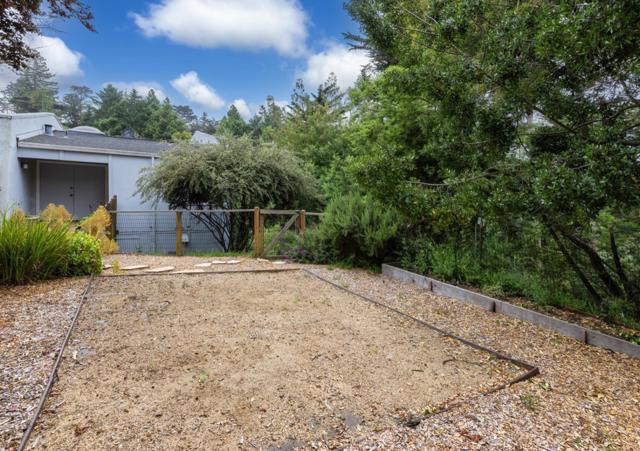 389 Sandalwood Drive, Aptos CA: https://media.crmls.org/mediaz/c9787171-2ca4-42de-b7d7-c4e6b8ccf33e.jpg
