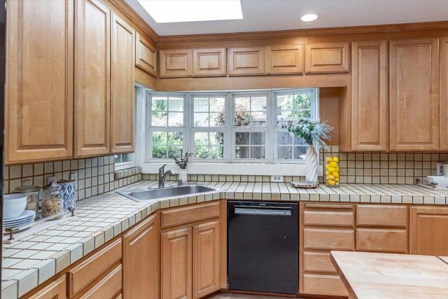 744 Los Altos Avenue, Los Altos CA: https://media.crmls.org/mediaz/c978b82f-f2d0-4f9b-b0a1-aadaa0d59b35.jpg