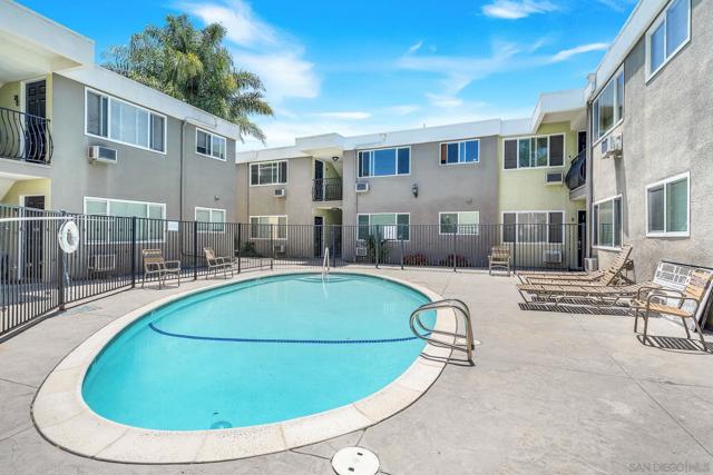 6666 Beadnell Way, San Diego CA: https://media.crmls.org/mediaz/c9795a91-d1c4-4816-9f42-ff0fc3fb44e7.jpg