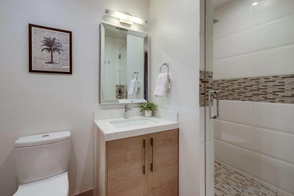 5435 Parkview Dr. - photo 13