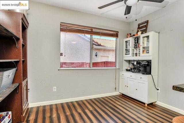 4866 Vinewood Way, Antioch CA: https://media.crmls.org/mediaz/c97b062f-8823-47d6-8248-e79a212c16c9.jpg