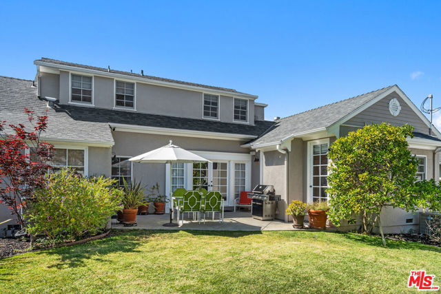 10574 Holman Avenue, Los Angeles CA: https://media.crmls.org/mediaz/c97b7382-eb8c-49e8-a3dd-ff30b6c60d29.jpg