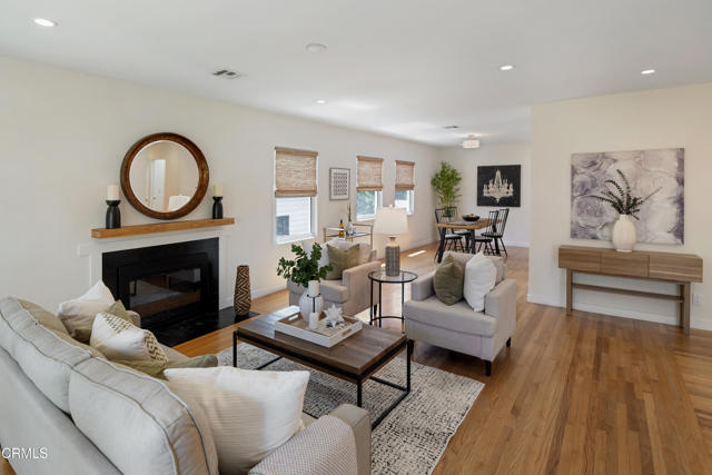 4531 El Camino Corto, La Canada Flintridge CA: https://media.crmls.org/mediaz/c97b7be5-a250-403a-bb7f-7ace01d76943.jpg