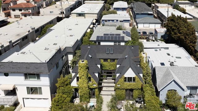 921 16th Street, Santa Monica CA: https://media.crmls.org/mediaz/c97c97a7-792b-43d6-9bfe-87797a101b5b.jpg