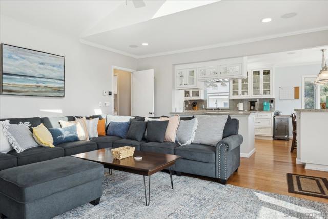940 Fresno St, Pismo Beach CA: https://media.crmls.org/mediaz/c97cb49b-fa8e-4d98-aa16-0f469807cc64.jpg