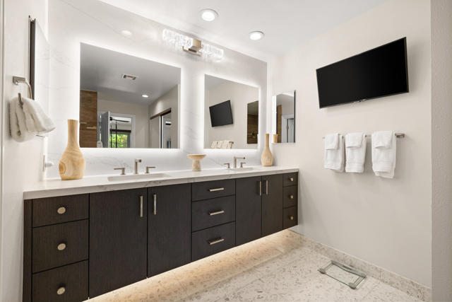 76064 Honeysuckle Drive, Palm Desert, CA 92211