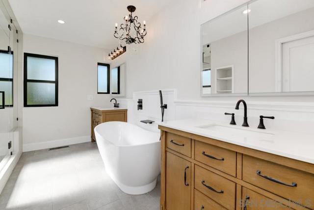 1080 Landavo Rancho Rd, Escondido CA: https://media.crmls.org/mediaz/c97e1ff1-5542-4581-adcd-23f818280c41.jpg