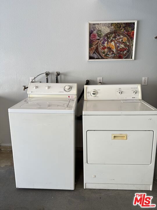1414 N Kemmett Court, Los Angeles CA: https://media.crmls.org/mediaz/c97ee94c-2e27-40d4-b61b-c69fb21bfc62.jpg