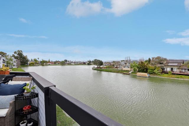 52 Cape Hatteras Court, Redwood City CA: https://media.crmls.org/mediaz/c97f6340-188c-47cb-8184-a0fbefb38d85.jpg
