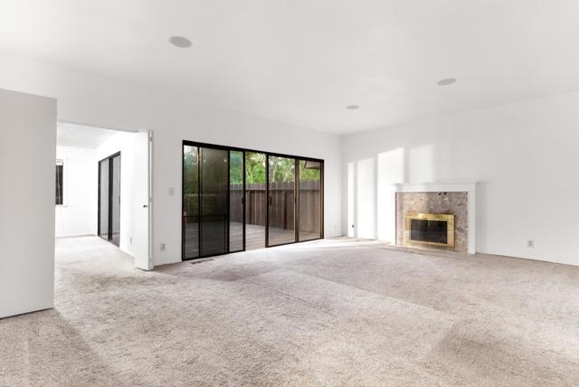 23799 Monterey Salinas Highway, Salinas CA: https://media.crmls.org/mediaz/c9811cd7-f39d-459a-8966-c60d962e314b.jpg