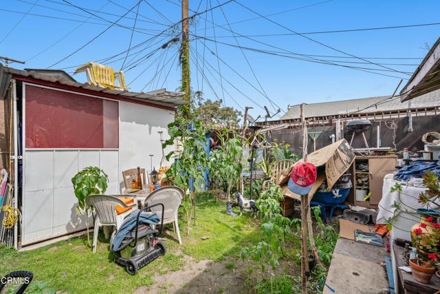 1156 S Alma Avenue, Los Angeles CA: https://media.crmls.org/mediaz/c9833122-8e36-4d81-8ce7-630267bd296a.jpg