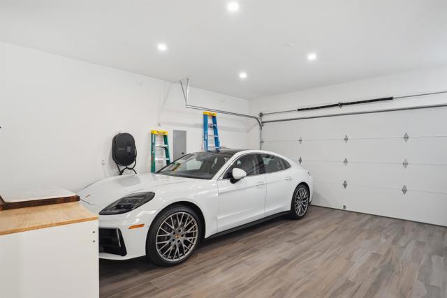 3334 Caminito Cabo Viejo, Del Mar CA: https://media.crmls.org/mediaz/c9836e63-571a-4509-a5ab-92e61a6a84cd.jpg