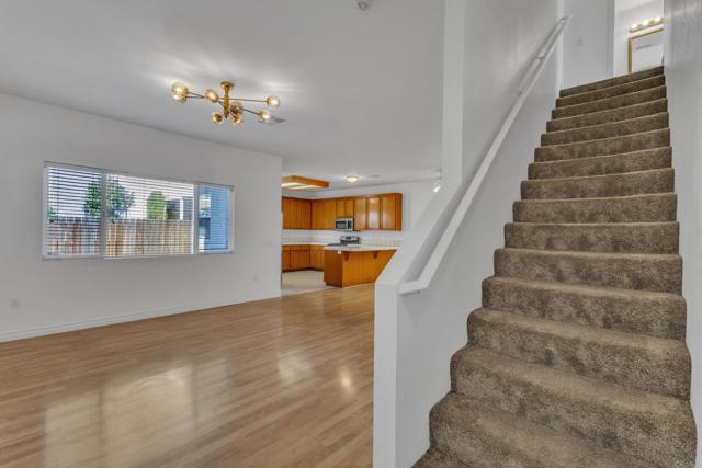 Detail Gallery Image 5 of 39 For 1552 Elizabeth Ln, El Cajon,  CA 92019 - 3 Beds | 2/1 Baths