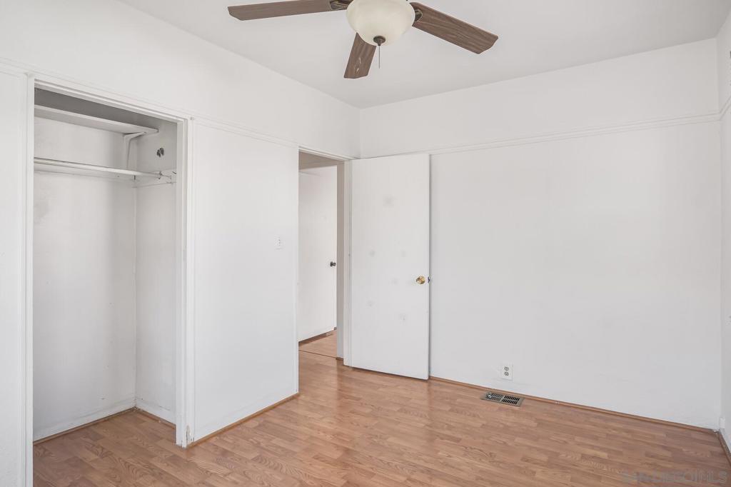 5040 Raymond Place - photo 15