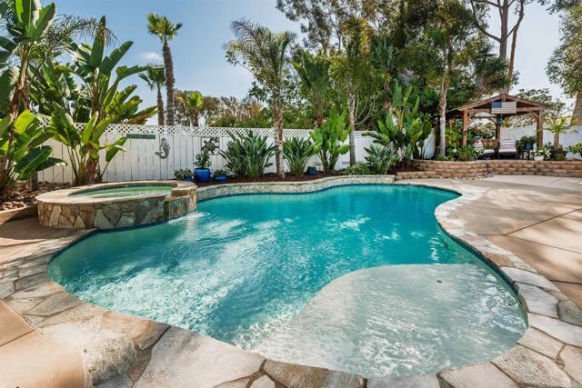 Detail Gallery Image 2 of 40 For 3101 Levante St, Carlsbad,  CA 92009 - 4 Beds | 3 Baths