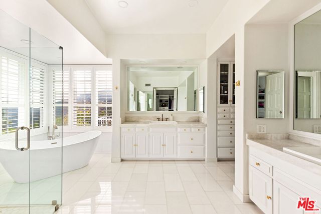 Drew Fenton | 2113 Stoney Hill Road Los Angeles CA | MLS: 7403799