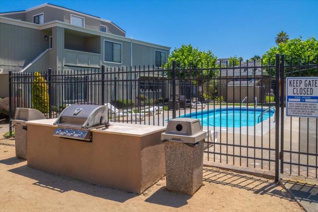 820 Casanova Avenue, Monterey CA: https://media.crmls.org/mediaz/c9866358-64a4-46dd-8165-e2515f69fe39.jpg