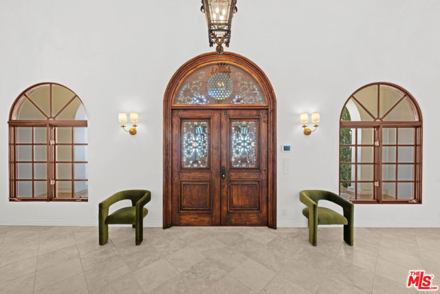 2347 E Valley Road, Santa Barbara CA: https://media.crmls.org/mediaz/c98678ea-a703-4644-a135-8d8b0dd38109.jpg