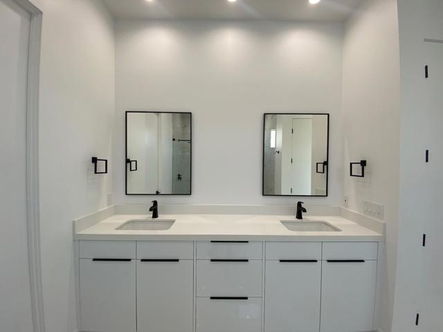 15483 Avenida Atezada, Desert Hot Springs CA: https://media.crmls.org/mediaz/c986b9b8-6ac3-4313-a646-558cc9b36a95.jpg