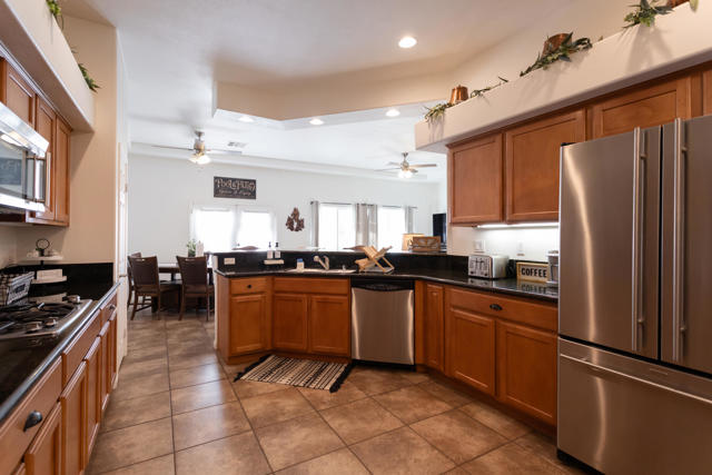 48305 Pic Way, Indio CA: https://media.crmls.org/mediaz/c986da27-7f2a-4791-9a13-1ce9152dd65a.jpg