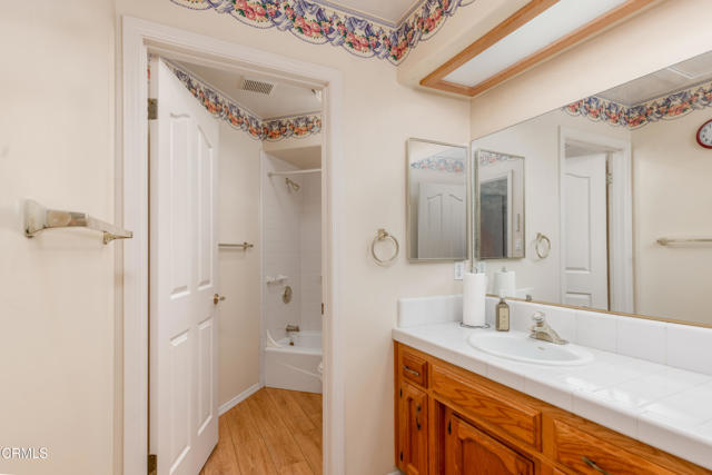 Detail Gallery Image 36 of 42 For 10906 Rosslyn Ln, Bakersfield,  CA 93311 - 4 Beds | 3 Baths