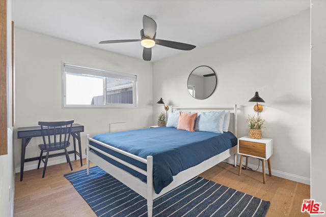 705 6th Avenue, Venice CA: https://media.crmls.org/mediaz/c9871a4e-408b-41e3-8146-6bd906591df5.jpg