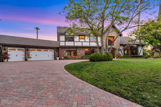 11395 Highridge Court, Camarillo CA: https://media.crmls.org/mediaz/c988c899-ab16-4fbb-8749-5369546a4247.jpg