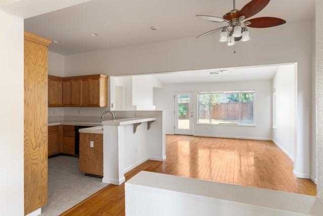 2320 Nature Court, Riverbank CA: https://media.crmls.org/mediaz/c9897e04-857f-4028-afde-a580e725ab03.jpg