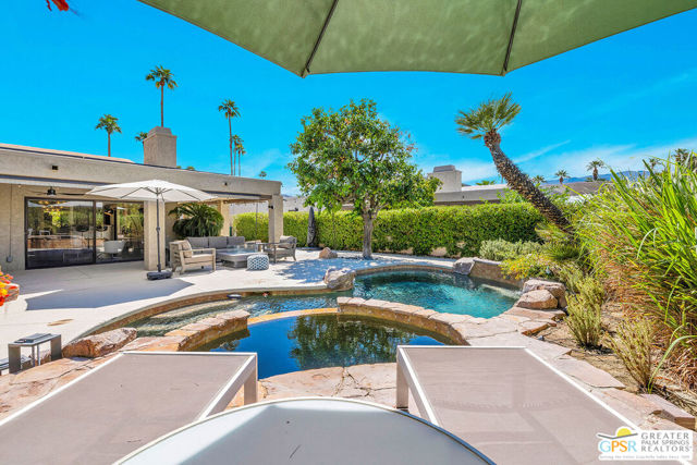 20 Kevin Lee Lane, Rancho Mirage CA: https://media.crmls.org/mediaz/c98aa503-e8f4-41a7-b433-cafb9ba0b220.jpg