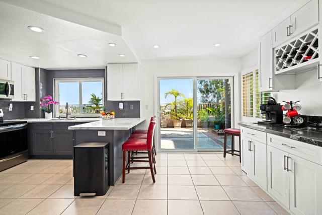 Detail Gallery Image 21 of 67 For 3258 San Helena Dr, Oceanside,  CA 92056 - 4 Beds | 2/1 Baths