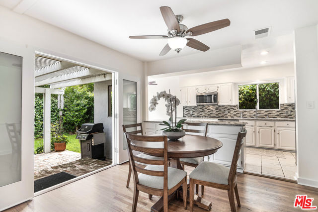 12954 Otsego Street, Sherman Oaks CA: https://media.crmls.org/mediaz/c98b3827-a168-40a7-a34b-38fcdebf0028.jpg