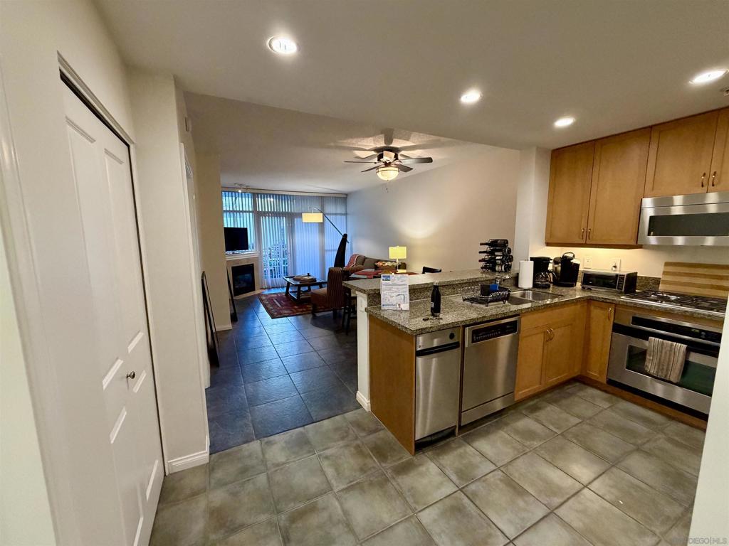 MLS #250031202SD image #1