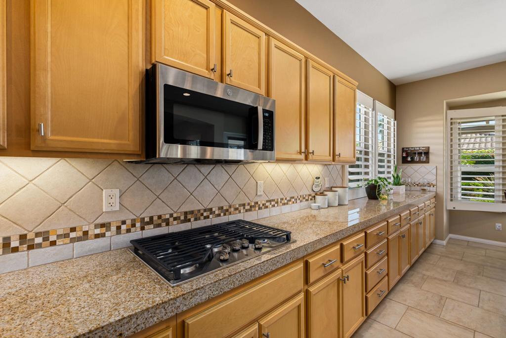 MLS #219138330DA image #16