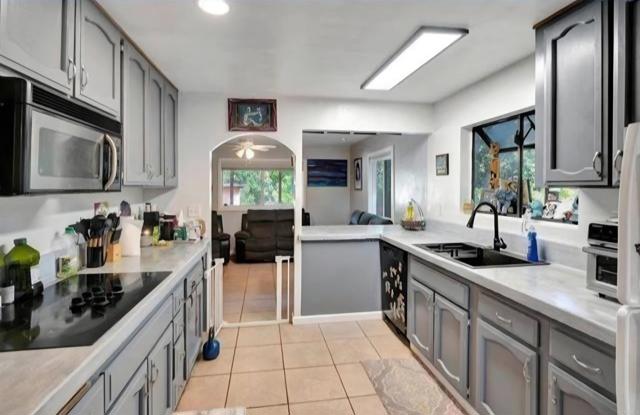 Detail Gallery Image 4 of 24 For 1524 Potrero Cir, Potrero,  CA 91963 - 2 Beds | 1 Baths