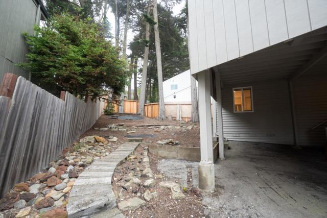 301 Channing Way, Pacifica CA: https://media.crmls.org/mediaz/c98c0733-a25d-4a1f-98e7-5c83597128ed.jpg