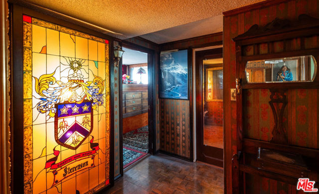 8787 Shoreham Drive, West Hollywood CA: https://media.crmls.org/mediaz/c98c0b87-8ae9-406a-bbcb-c76a1316cfb4.jpg