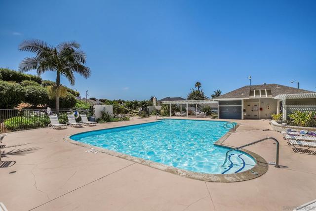 6951 Quiet Cove Dr, Carlsbad CA: https://media.crmls.org/mediaz/c98c48fe-53c4-4d35-9c26-ffd680467d7c.jpg
