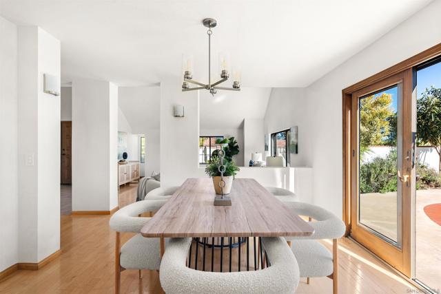 5838 Yokohama Ct, San Diego CA: https://media.crmls.org/mediaz/c98c528e-c26a-4b42-8c85-6ce1408beb41.jpg
