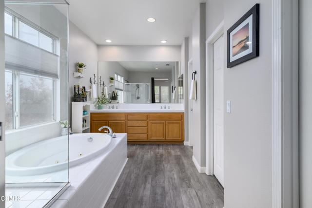 Detail Gallery Image 12 of 51 For 9703 Rio Grande St, Ventura,  CA 93004 - 4 Beds | 2/1 Baths