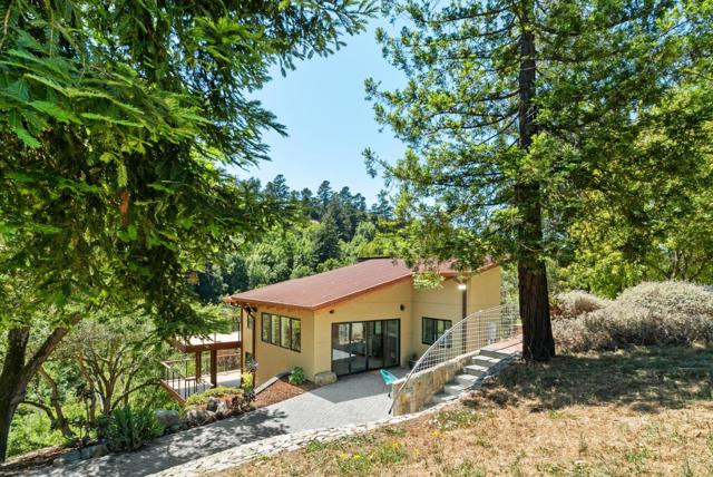 3773 Paul Sweet Road, Santa Cruz CA: https://media.crmls.org/mediaz/c98e5d10-a332-4e87-b55c-7c3ede815013.jpg