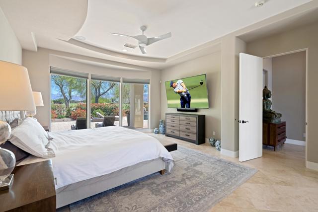 306 Loch Lomond Road, Rancho Mirage CA: https://media.crmls.org/mediaz/c98e7dfa-4f6d-4d51-b15e-daf6ce2ae05d.jpg