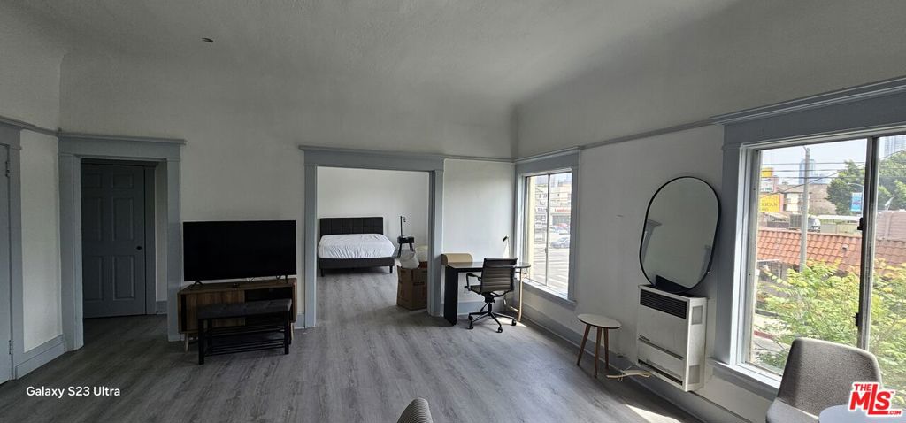 1604 W Pico Boulevard