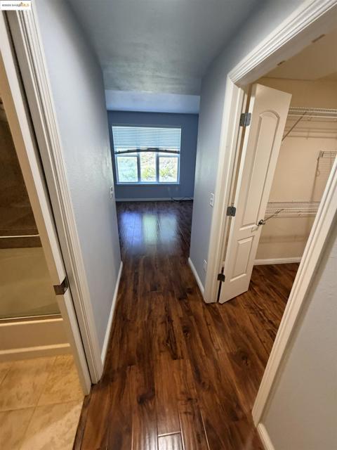 2210 Gellert Blvd, South San Francisco CA: https://media.crmls.org/mediaz/c98ee767-2b21-433b-a76b-74e4a8b06fb3.jpg