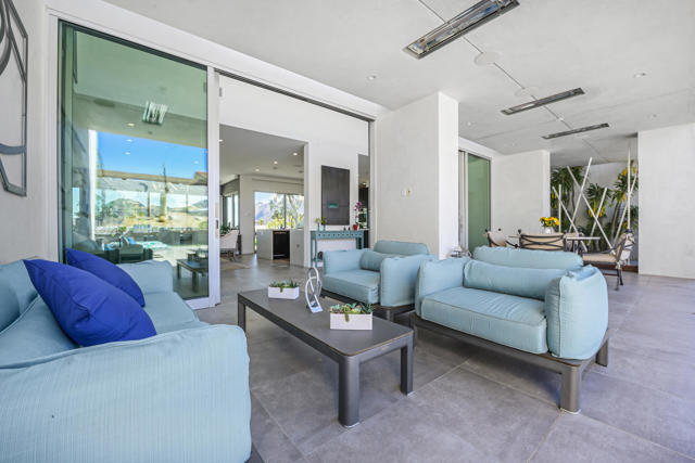 49120 Sunrose Lane, Palm Desert CA: https://media.crmls.org/mediaz/c990c871-72f5-42a6-8348-061a02ef7d22.jpg