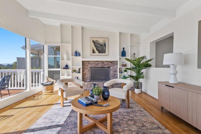 220 Shoreview Drive, Aptos CA: https://media.crmls.org/mediaz/c99188f0-492b-404f-b0a8-2b3e422365a7.jpg