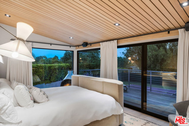 6738 Wildlife Road photo 37
