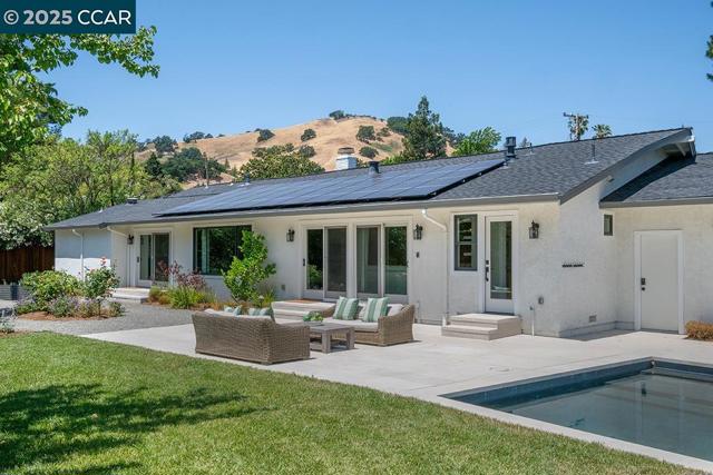 3108 Del Oceano Dr, Lafayette CA: https://media.crmls.org/mediaz/c991acd1-7274-429f-b540-078b6ba03a44.jpg