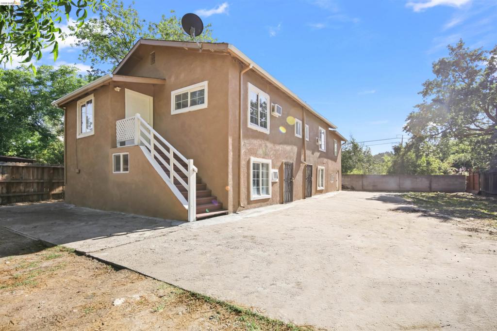 941 Burkett Ave